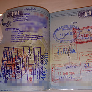 รูปภาพรีวิวชาวต่างชาติผิวสีในการขอเอกสาร วีซ่า (Visa) และใบอนุญาตทำงาน (Work permit)